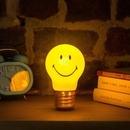 CORDLESS SMILEY&reg; LIGHTBULB
