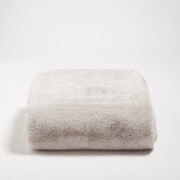 ïn home Recycled Polyester Faux Fur Throw - Grey