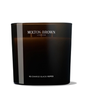 شمعة ريتشارج بلاك بيبر معطرة ثلاثية الفتيل فاخرة من Molton Brown (600 جم)