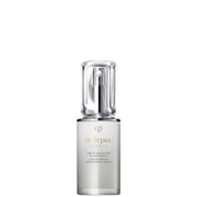 سيروم التفتيح المركز من Clé de Peau Beauté (40 مل)