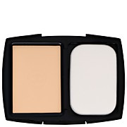 Chanel Ultra Le Teint Flawless Finish Compact Foundation No 20 Beige 13g