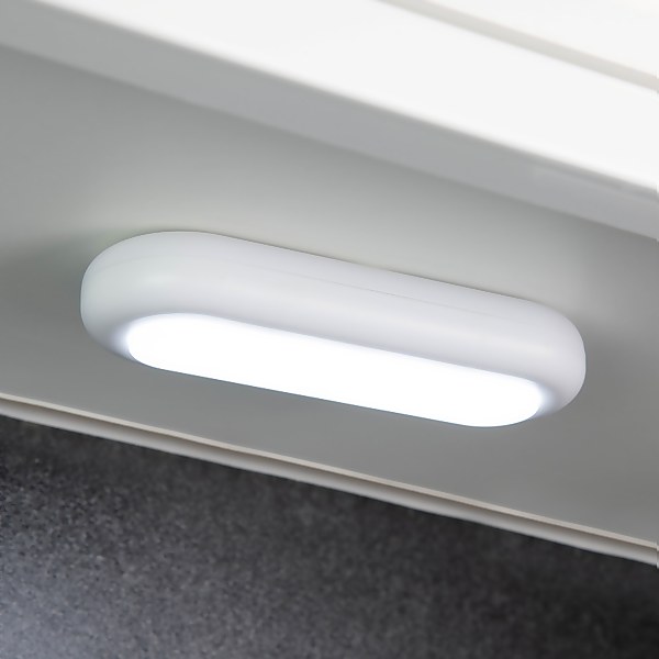 Small clearance push lights