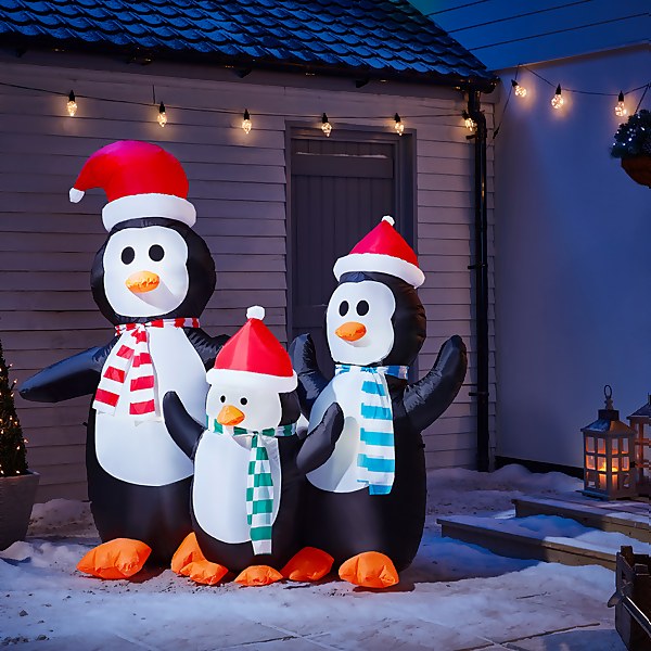 Blow up christmas penguin clearance