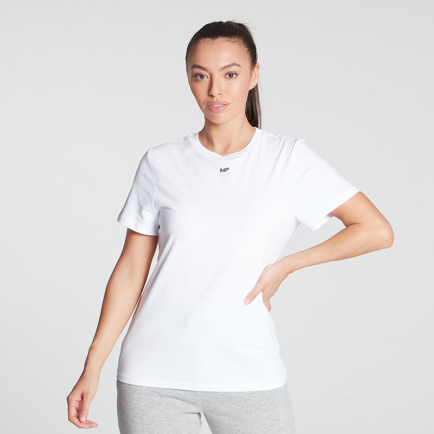 여성용 에센셜 티셔츠 - 화이트 - XS