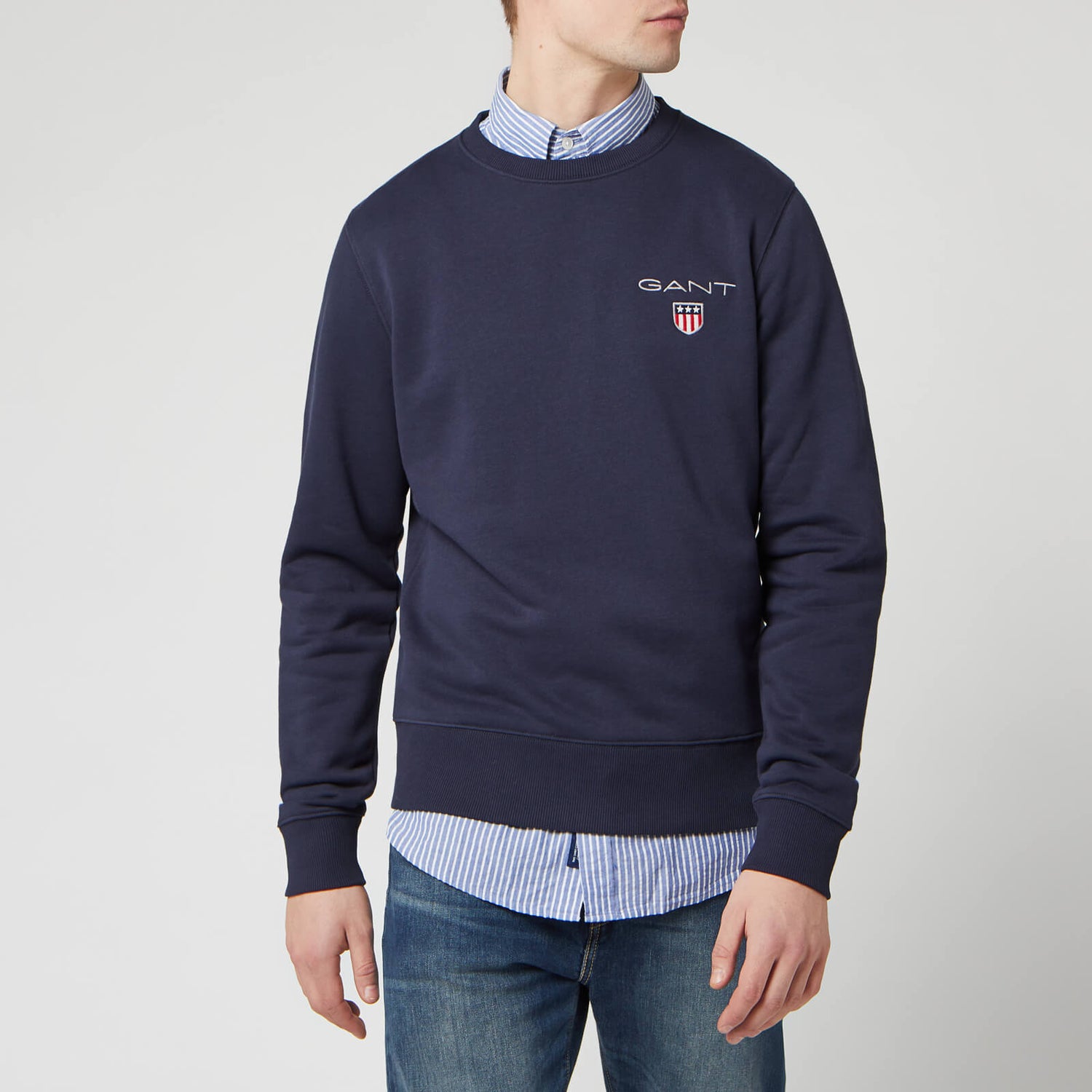 GANT Men s Medium Shield Crew Neck Sweatshirt Evening Blue