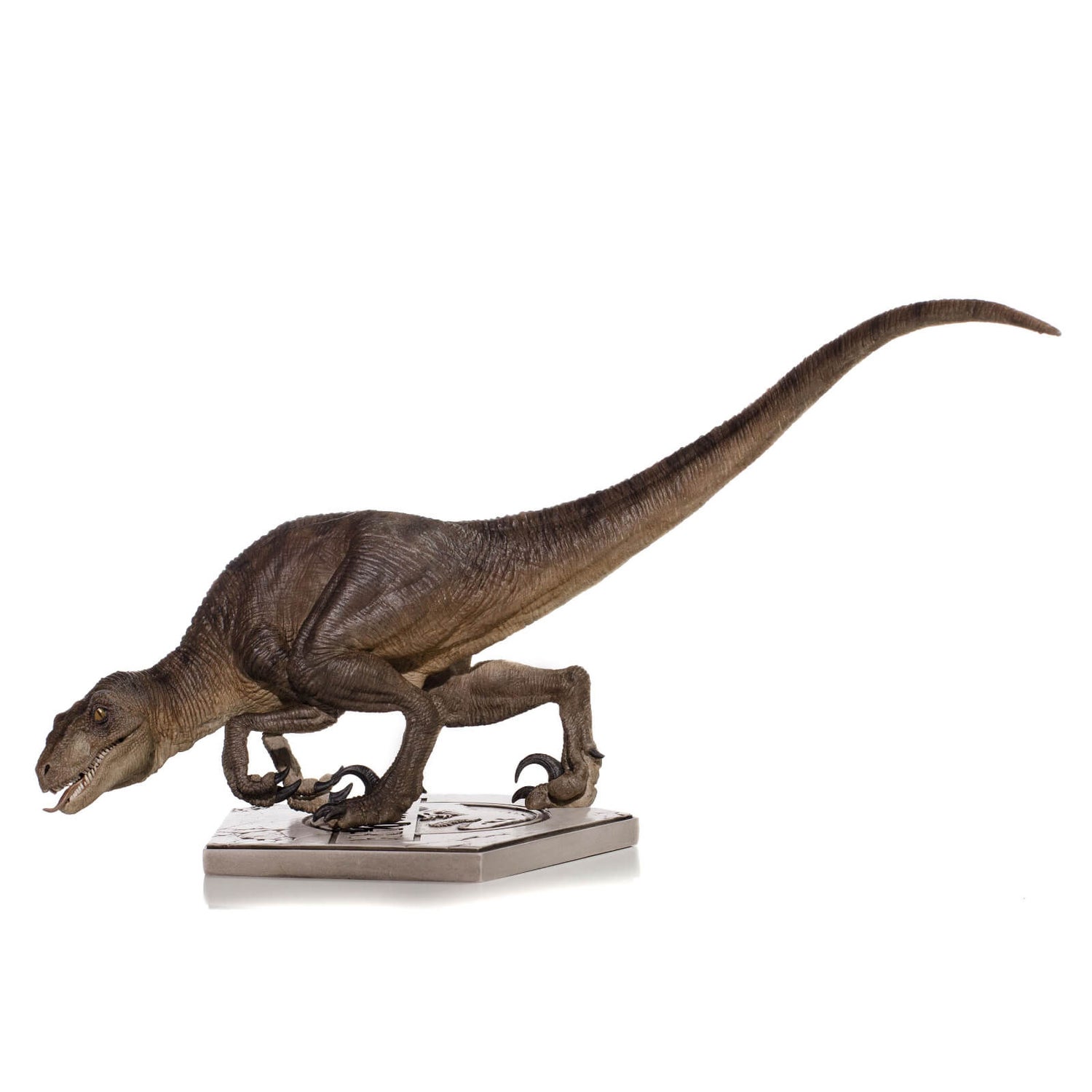 Iron Studio Jurassic Park 1/10 Velociraptor Crouching Resin Statue New IO