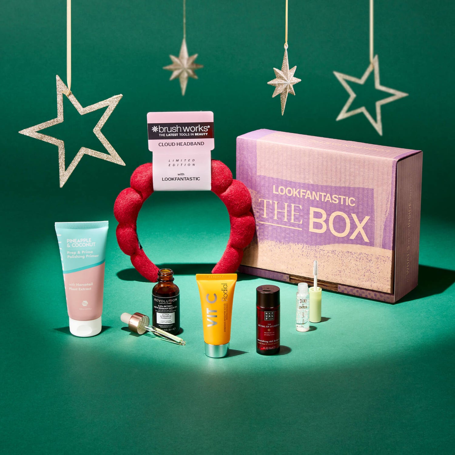 LOOKFANTASTIC THE BOX: December Edit (worth over NT$2,560) 
