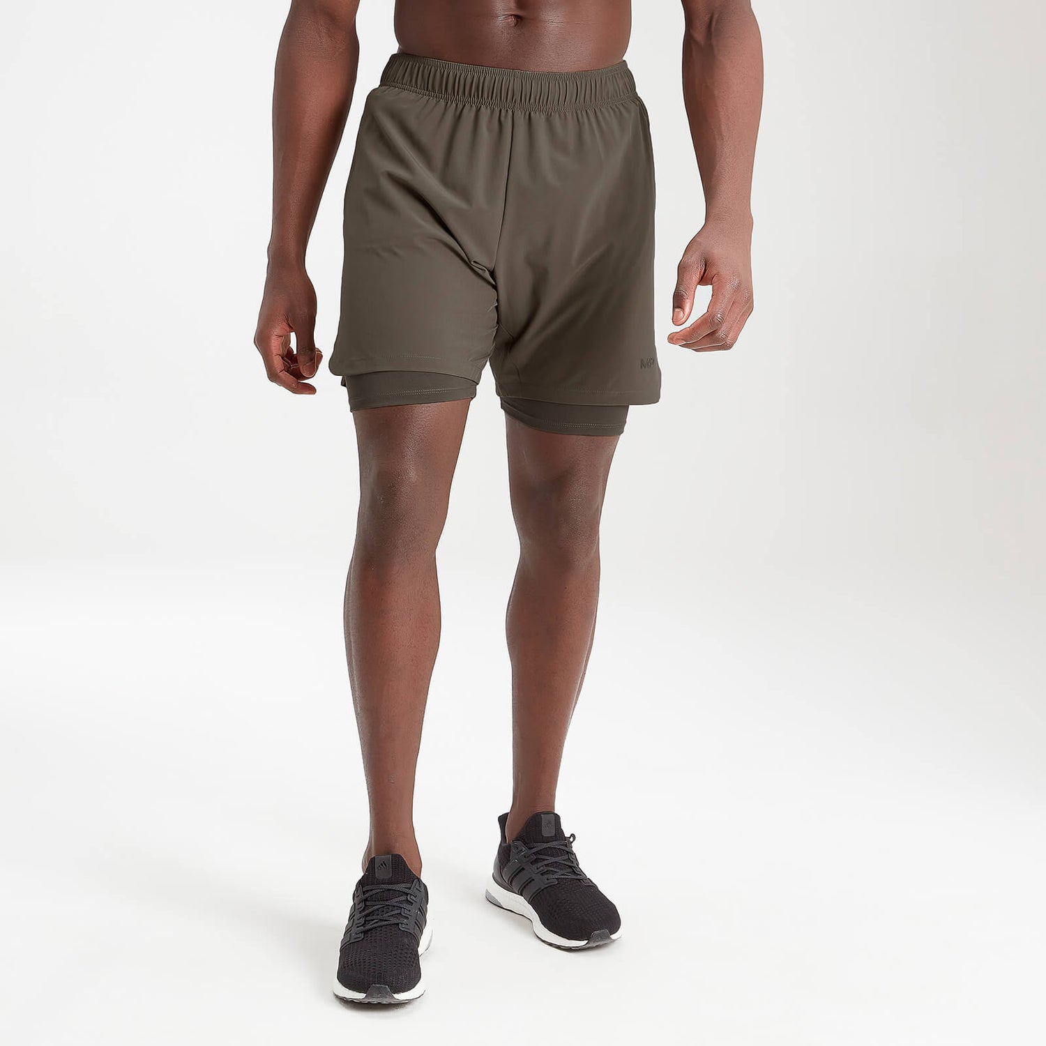 MP Essentials Training 2-In-1 Shorts til mænd – Mørk Oliven