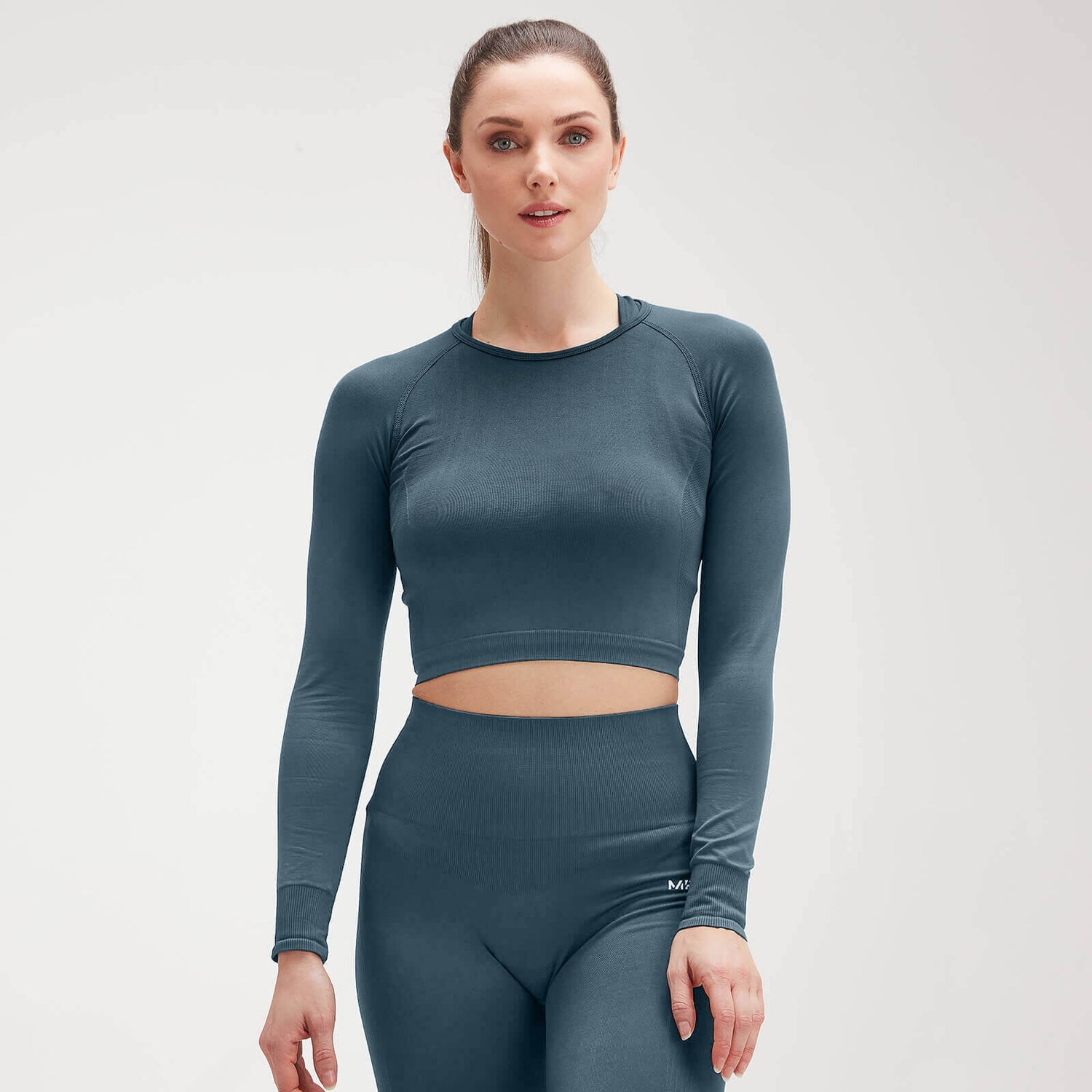 MP Women's Shape Seamless Ultra Long-Sleeve Crop Top - Tiefseeblau