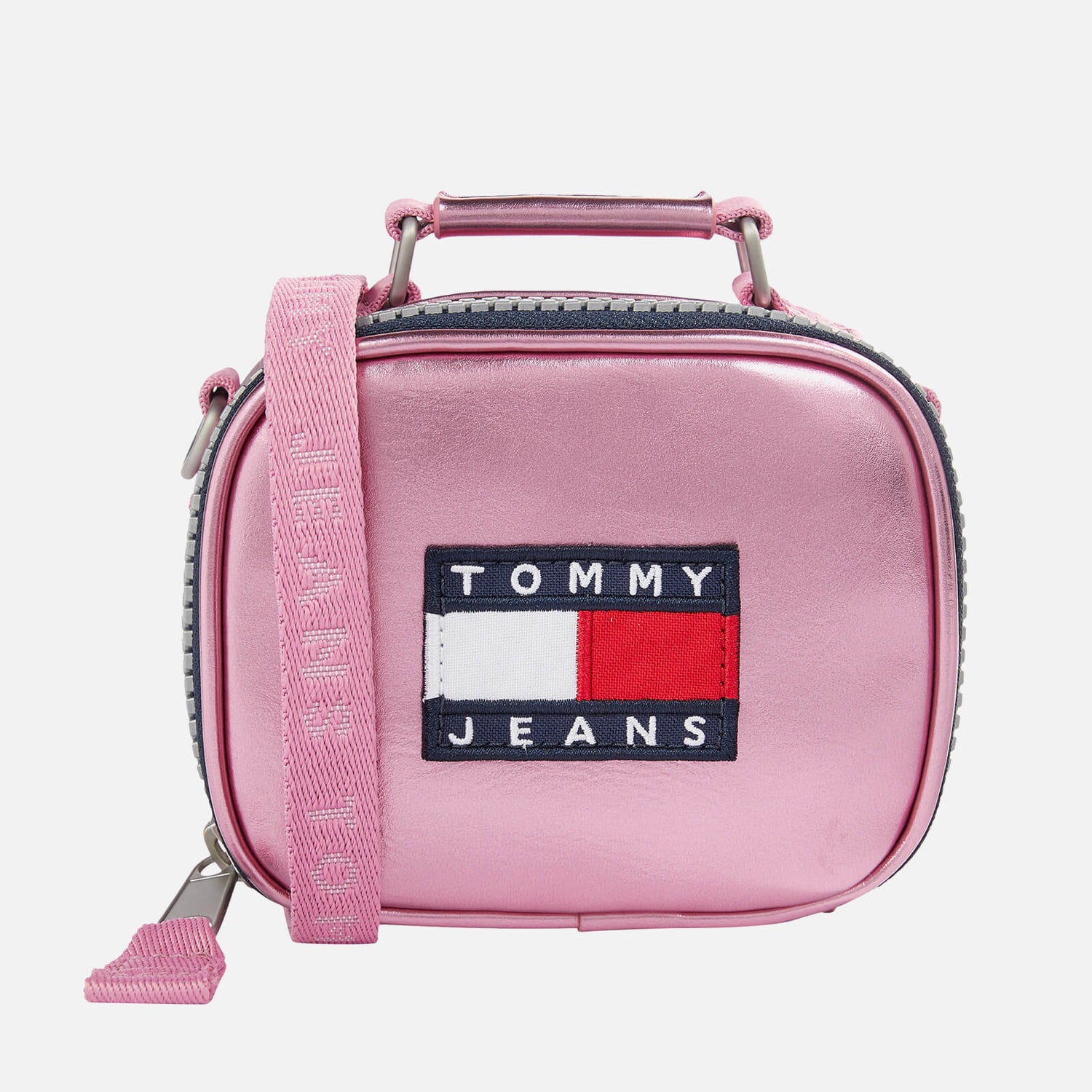 Tommy jeans shop boxy crossbody bag