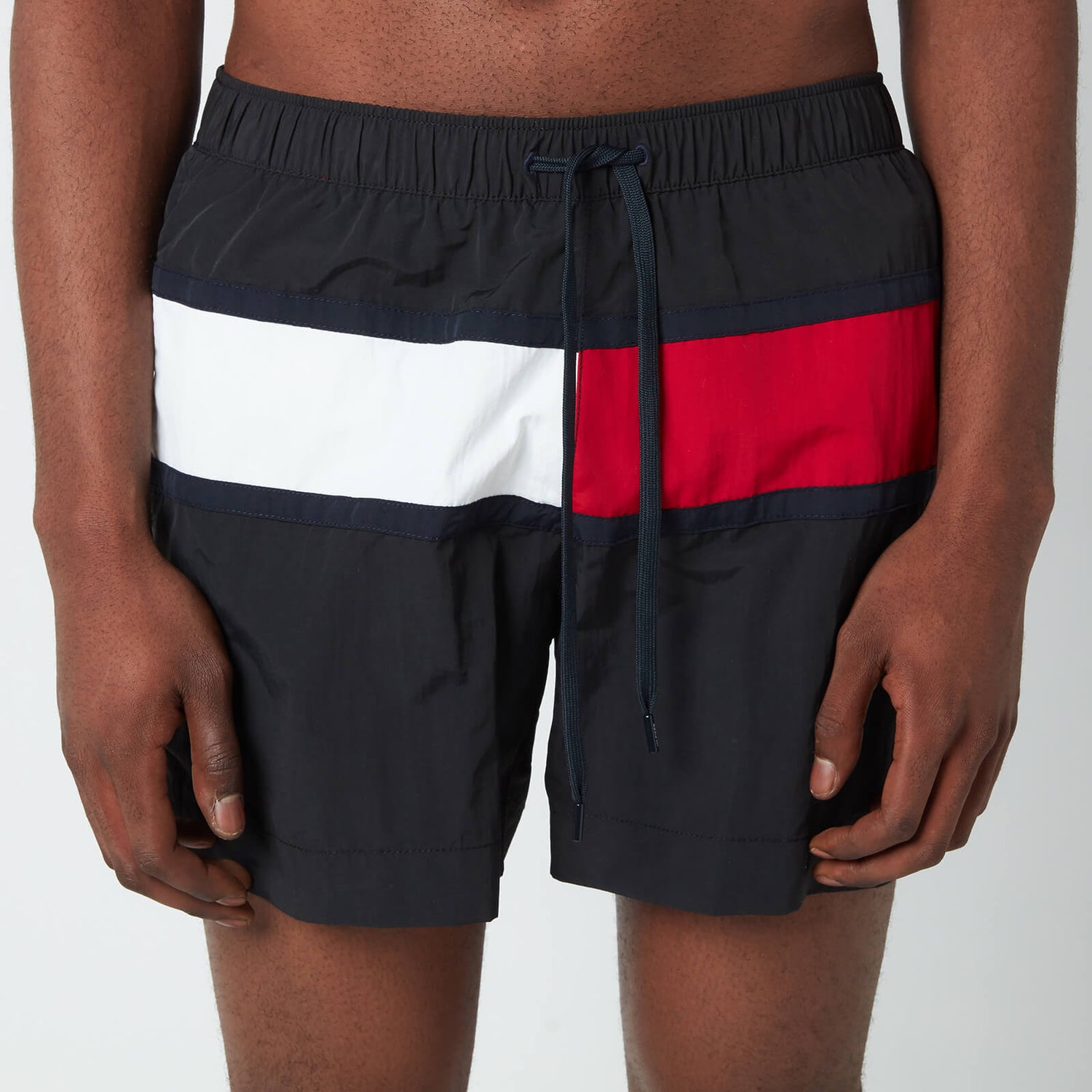 Tommy Hilfiger Men's Big Flag Medium Length Drawstring Swimshorts - Black