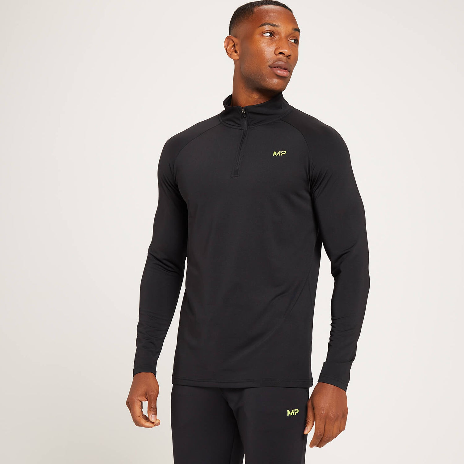 Męska bluza treningowa z suwakiem ¼ z kolekcji MP Linear Mark Graphic – czarna - XS