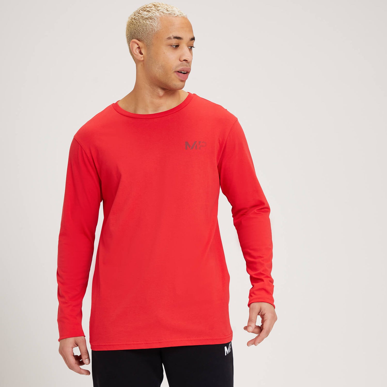 Camiseta de manga larga con estampado gráfico gradual para hombre de MP - Rojo - XXS