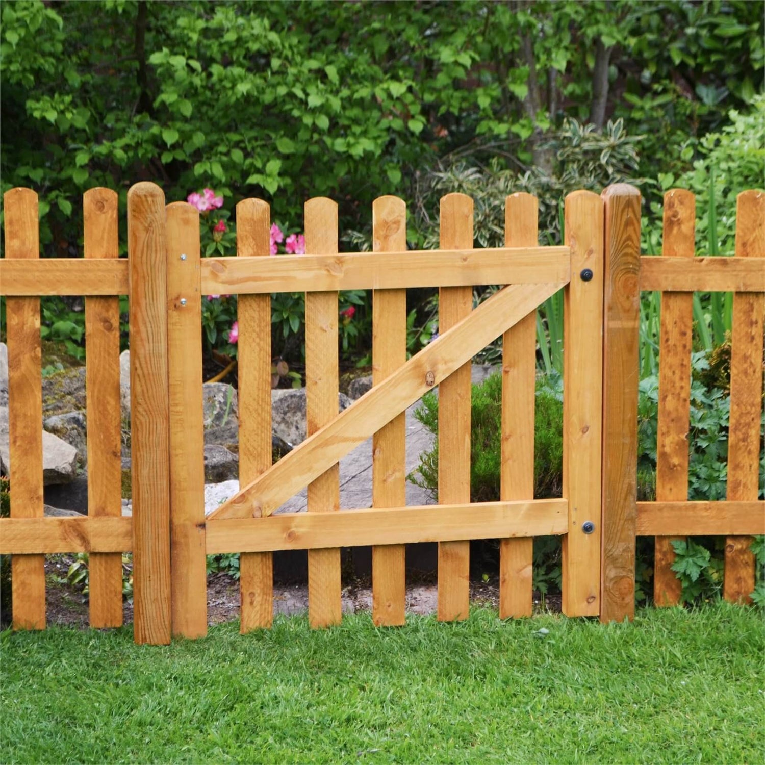 Homebase garden hot sale gates