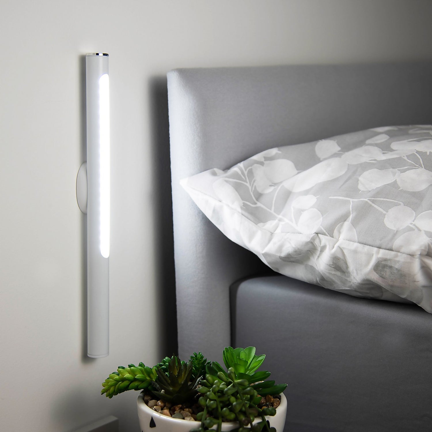 Indoor store rechargeable lights