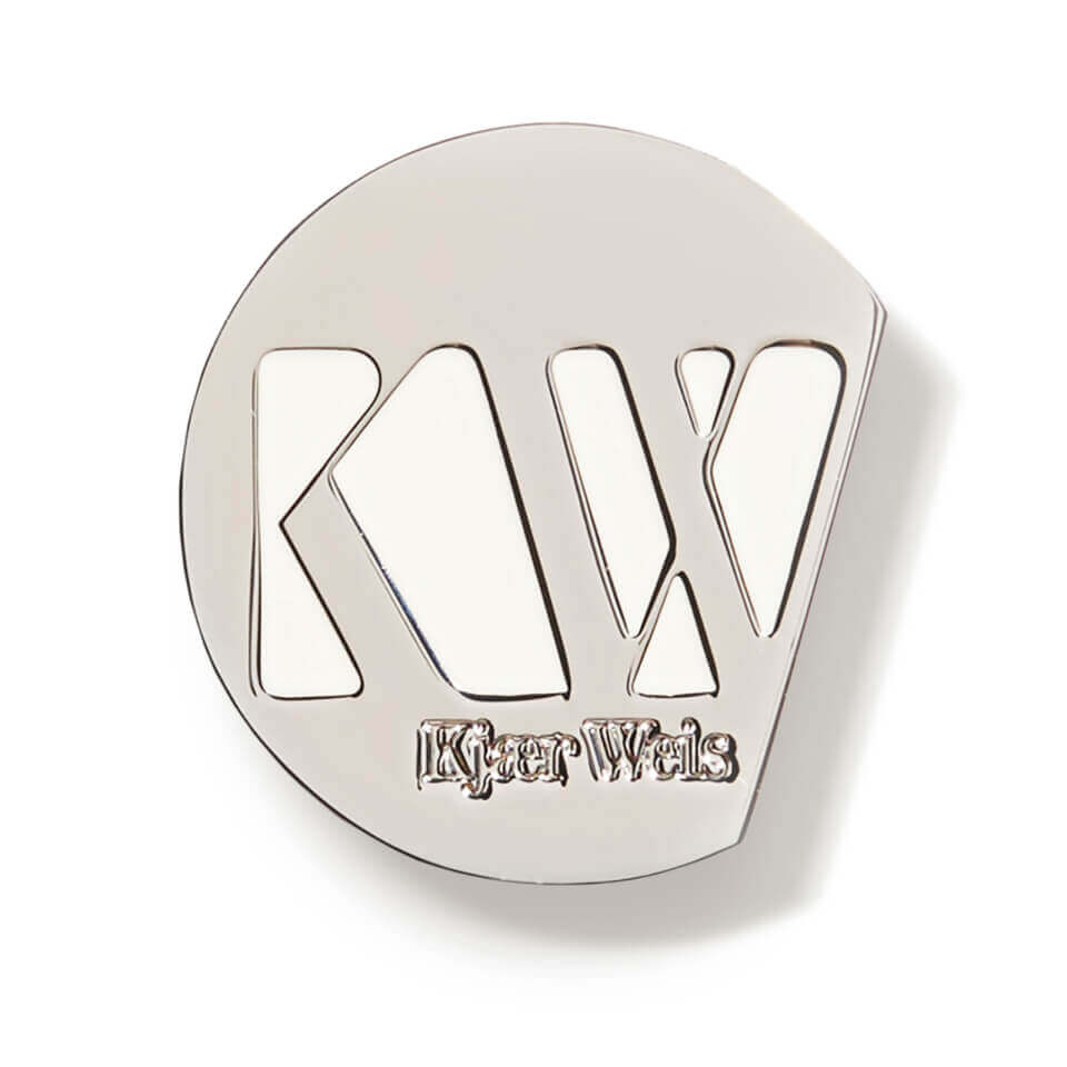 Kjaer Weis Iconic Edition Eye Powder (Powder Eyeshadow) Compact