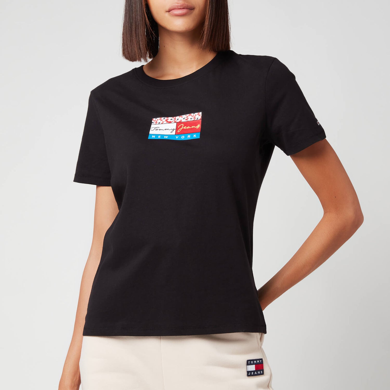 Tommy Jeans Women's Tjw Slim Floral Flag T-Shirt Black