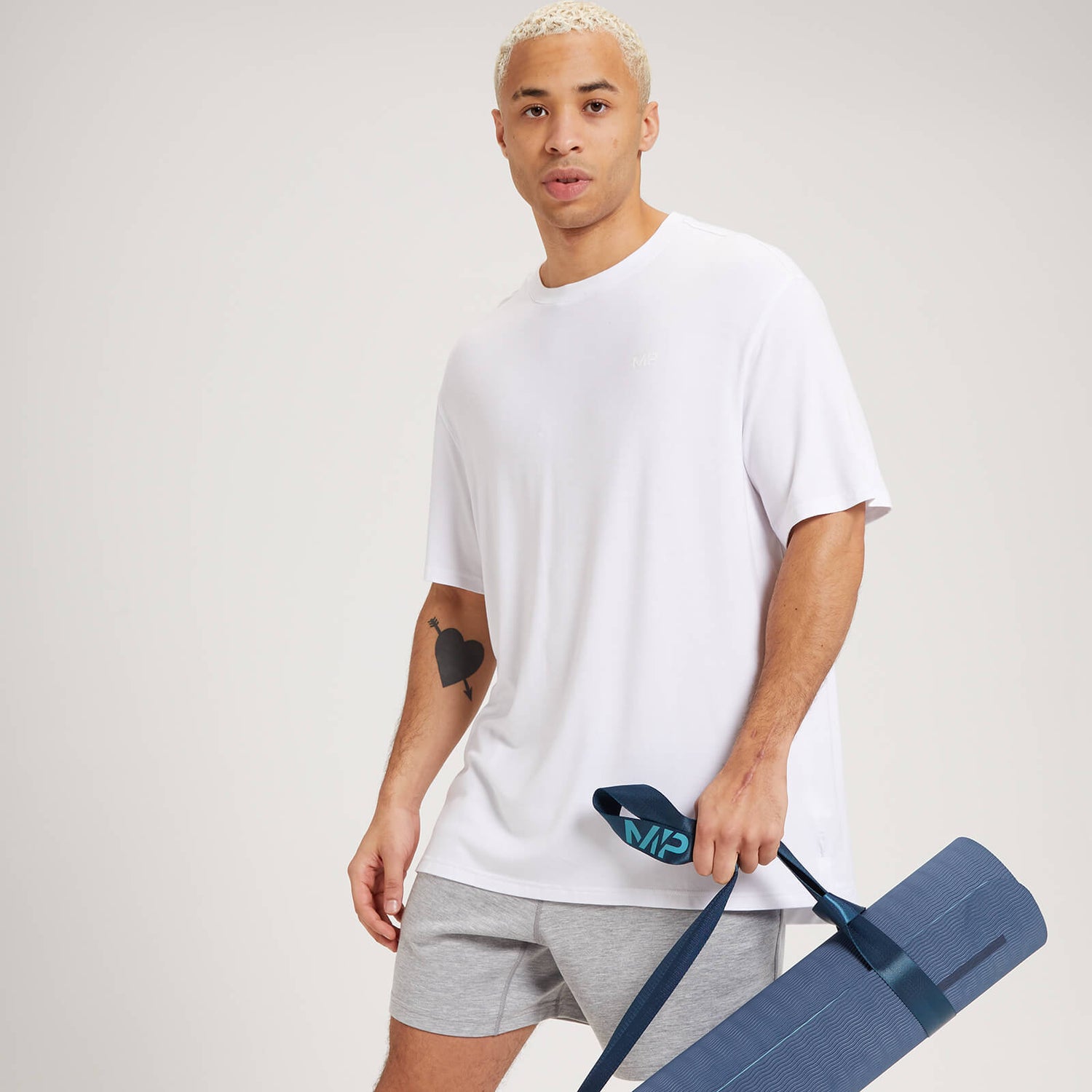Męski T-shirt z krótkimi rękawami o kroju oversize z kolekcji MP Composure – biały - XS