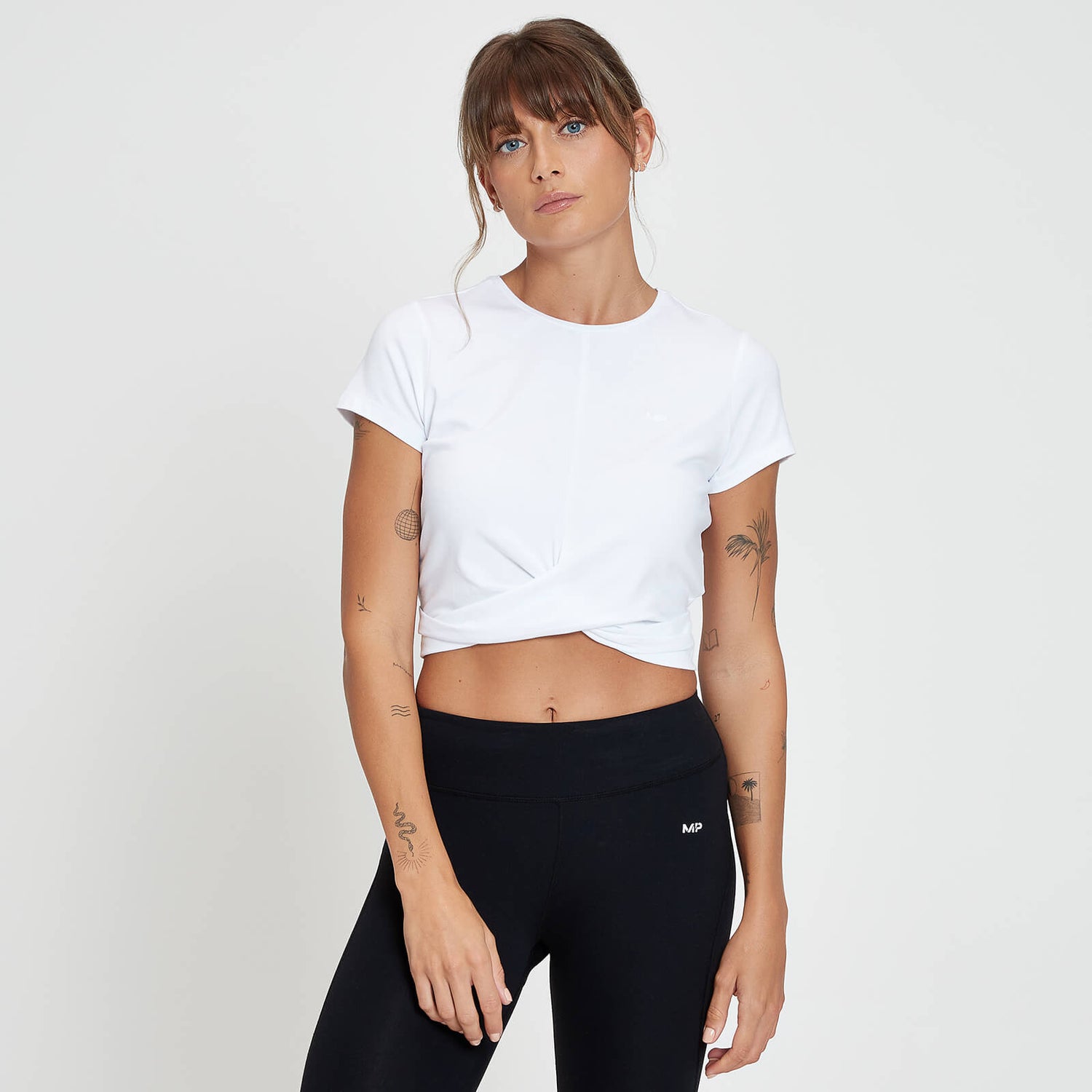 Krótki damski T-shirt z kolekcji MP Composure Twist Front – biały