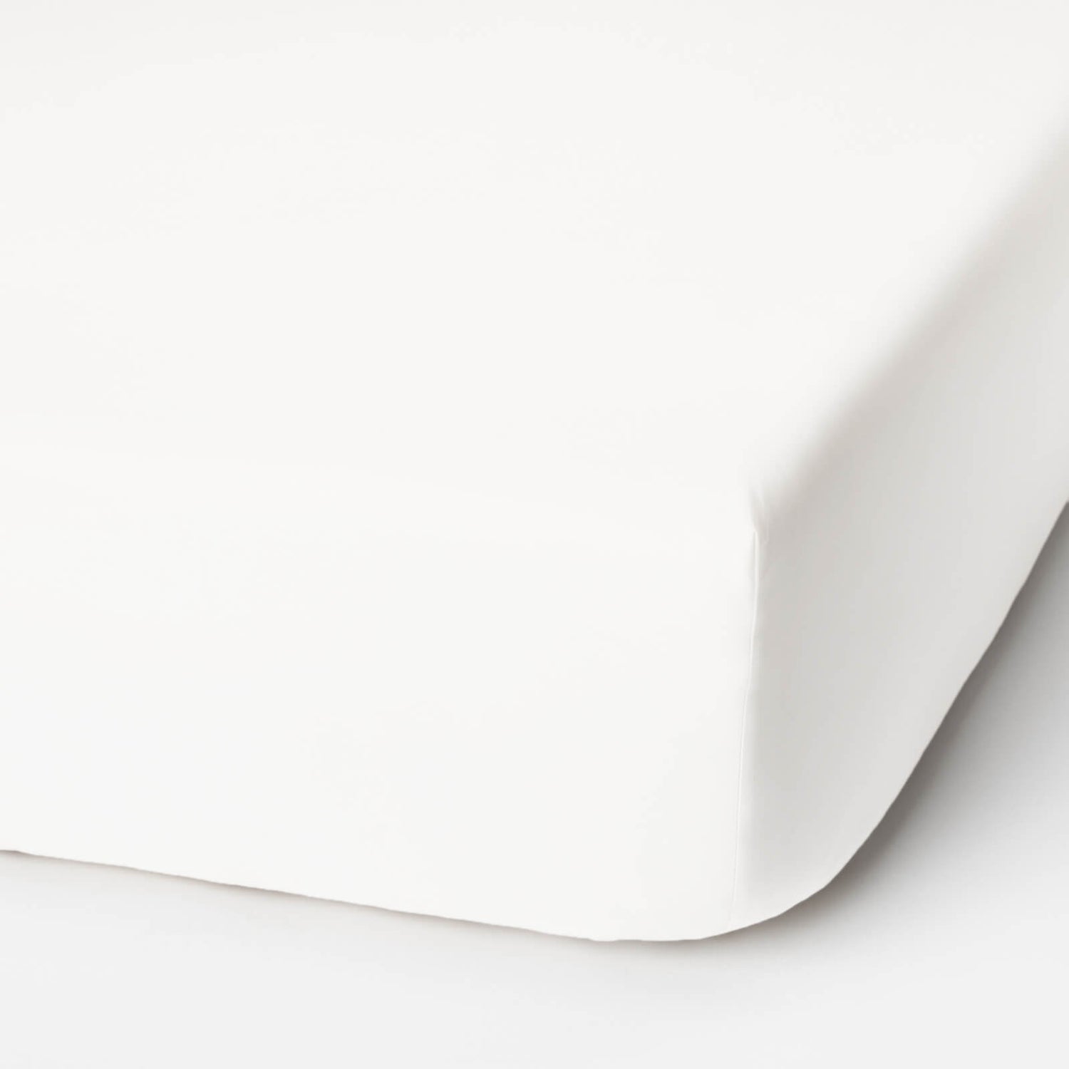 ïn home 200 Thread Count 100% Organic Cotton Fitted Sheet - White