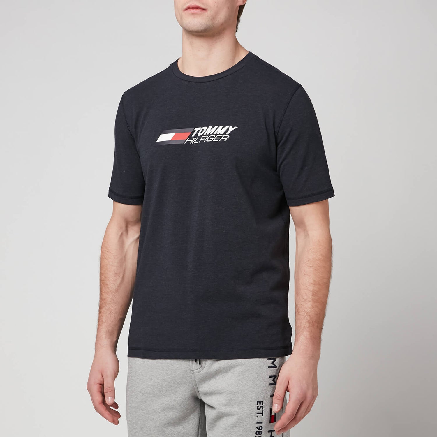 Tommy Hilfiger Men's Chest Logo T-Shirt - Desert Sky