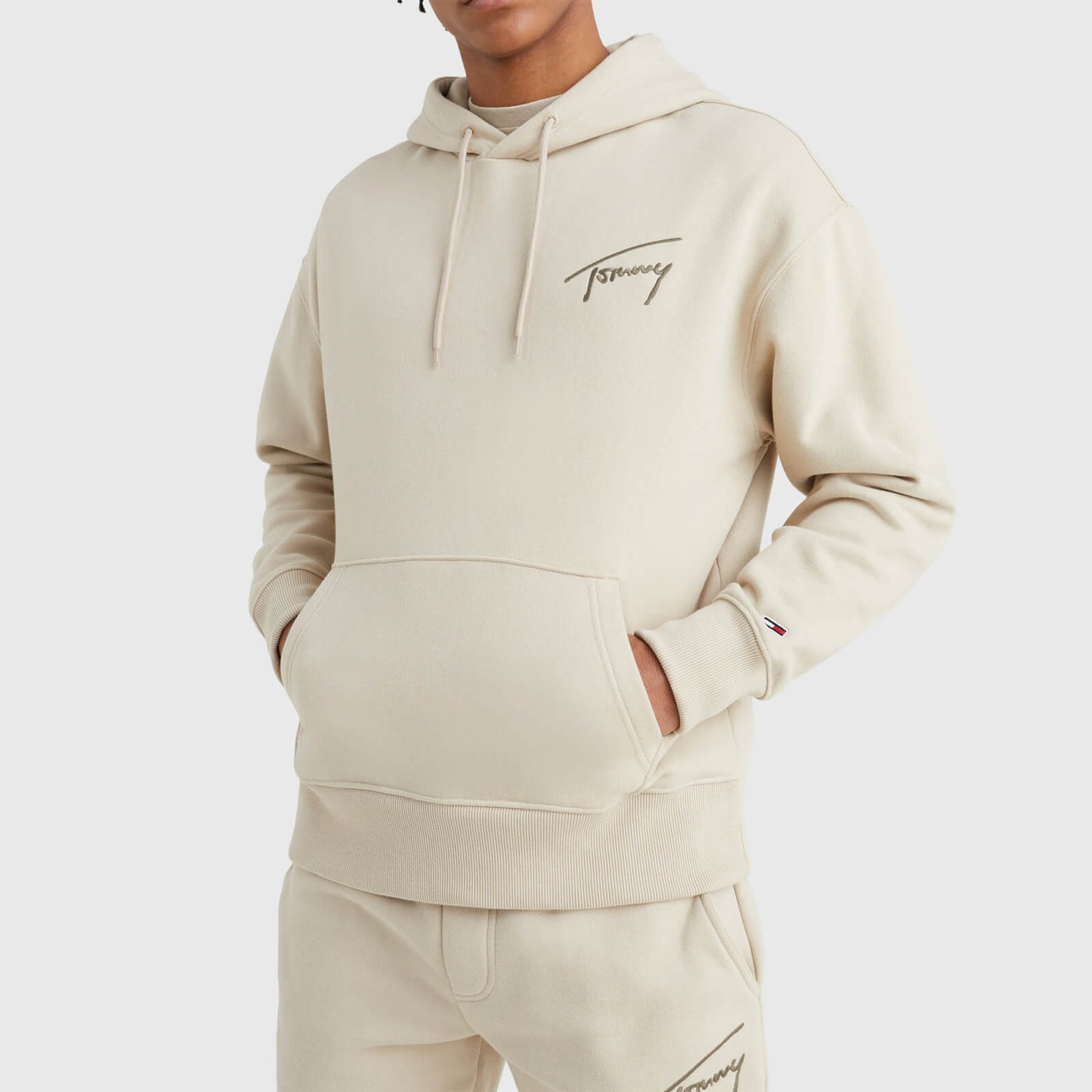 Tommy jeans signature hoodie new arrivals