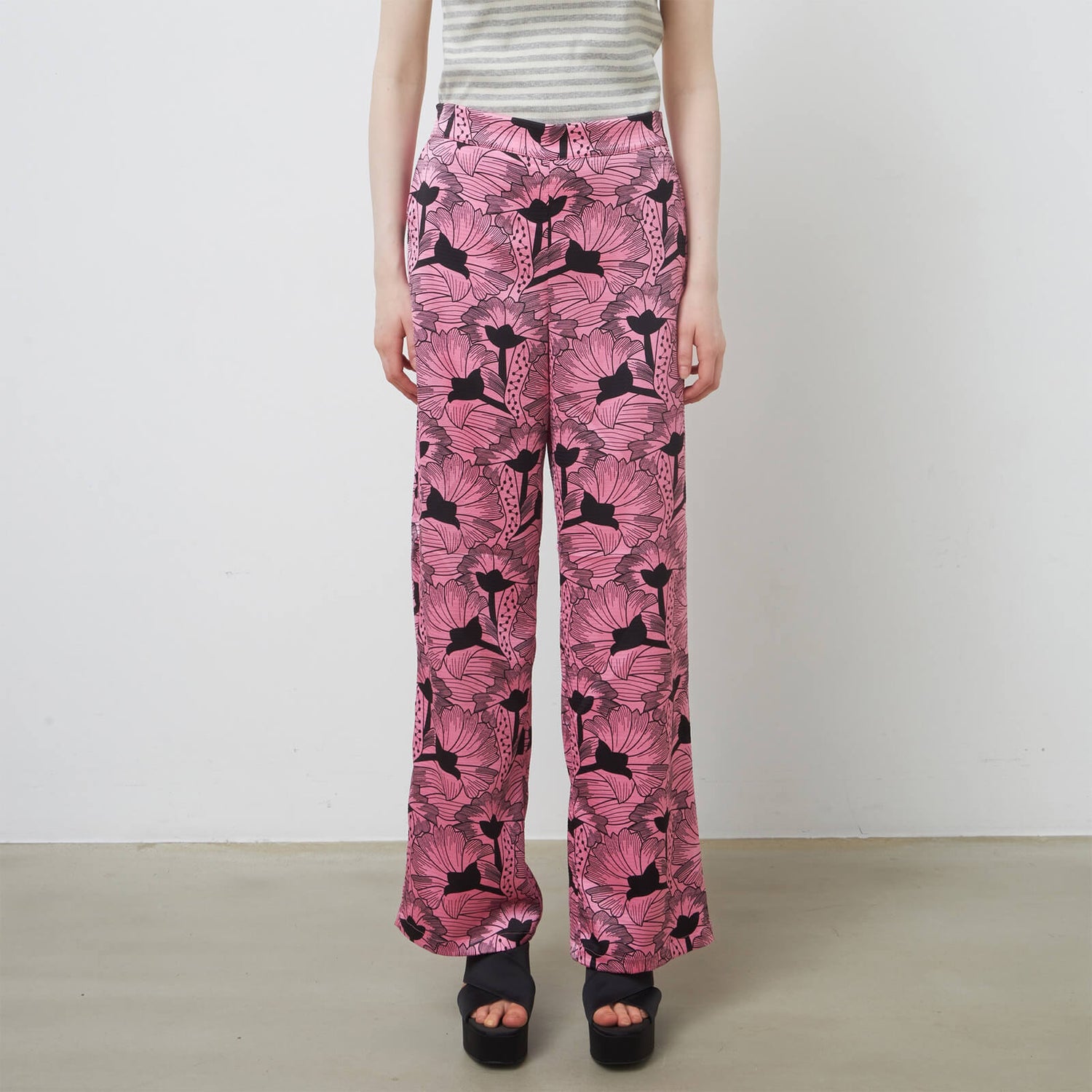 Stella Nova Orli Floral-Print Trousers - DK 34/UK 8