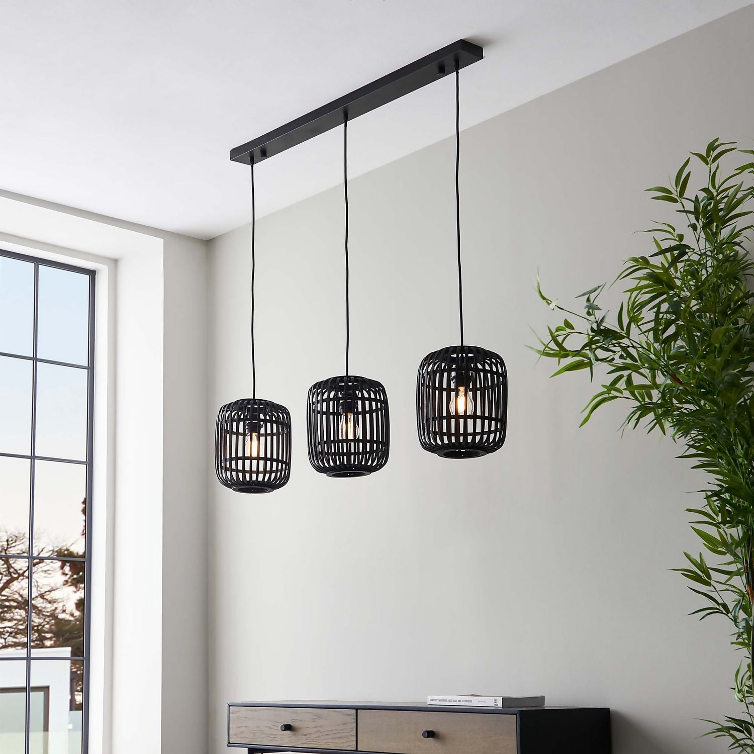 Black bar outlet light pendant