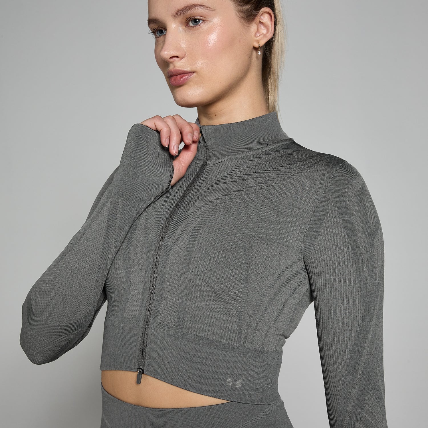 Женская укороченная бесшовная куртка MP Tempo Ultra Geometric — графитовый цвет - XS