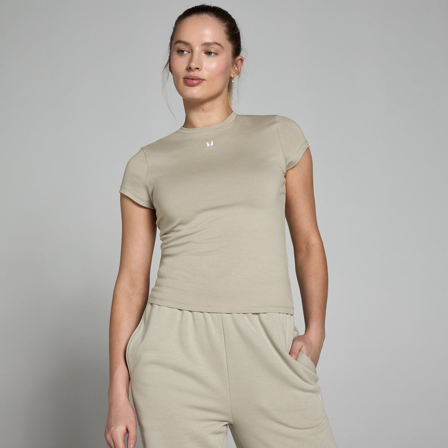 Женская облегающая футболка с короткими рукавами MP Basic — серый цвет - M