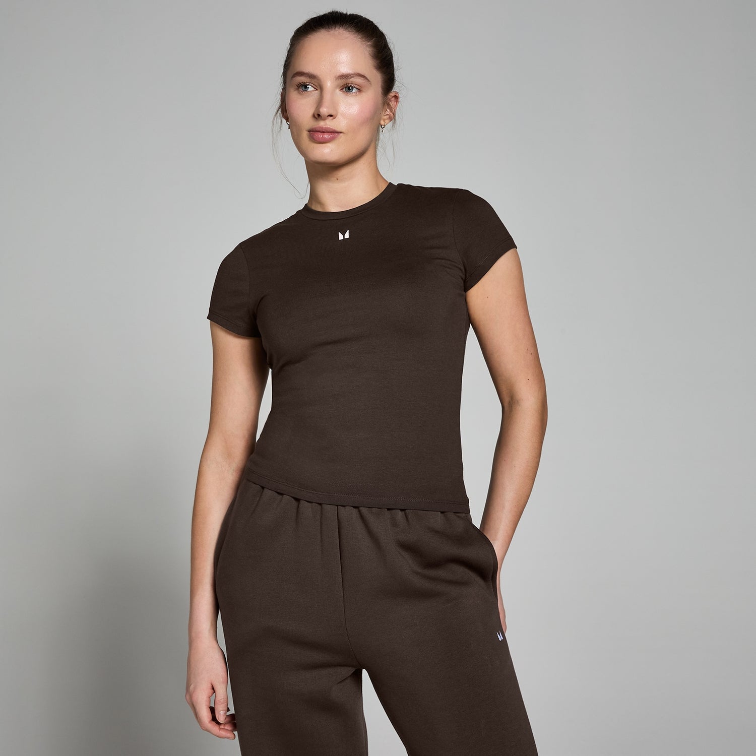 Женская облегающая футболка с короткими рукавами MP Basic — кофейный цвет - XS