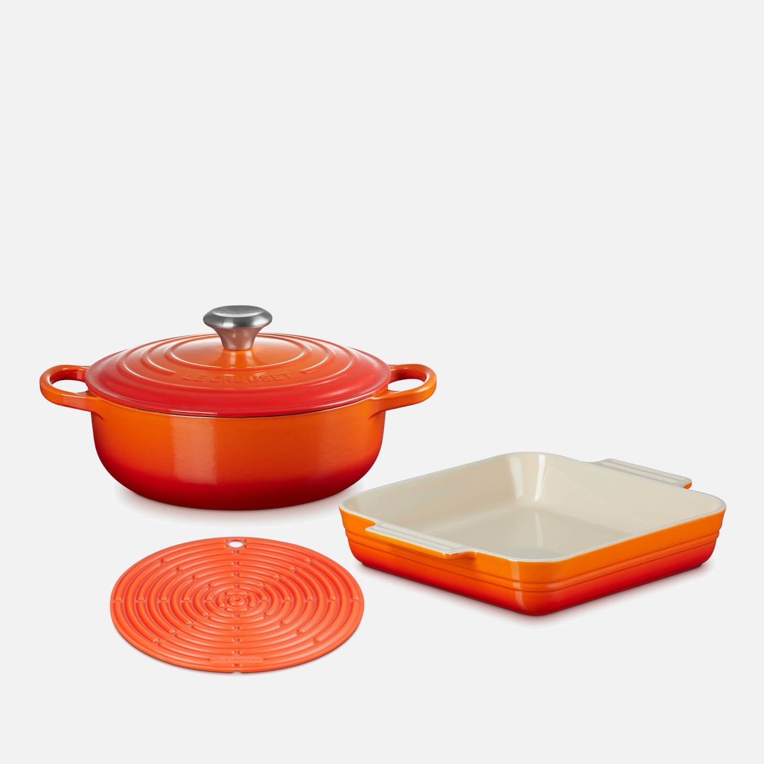 Le Creuset Mixed Set - 3 Pieces - Cast Iron Sauteuse, Stoneware Square Dish, Silicone Cool Tool - Volcanic