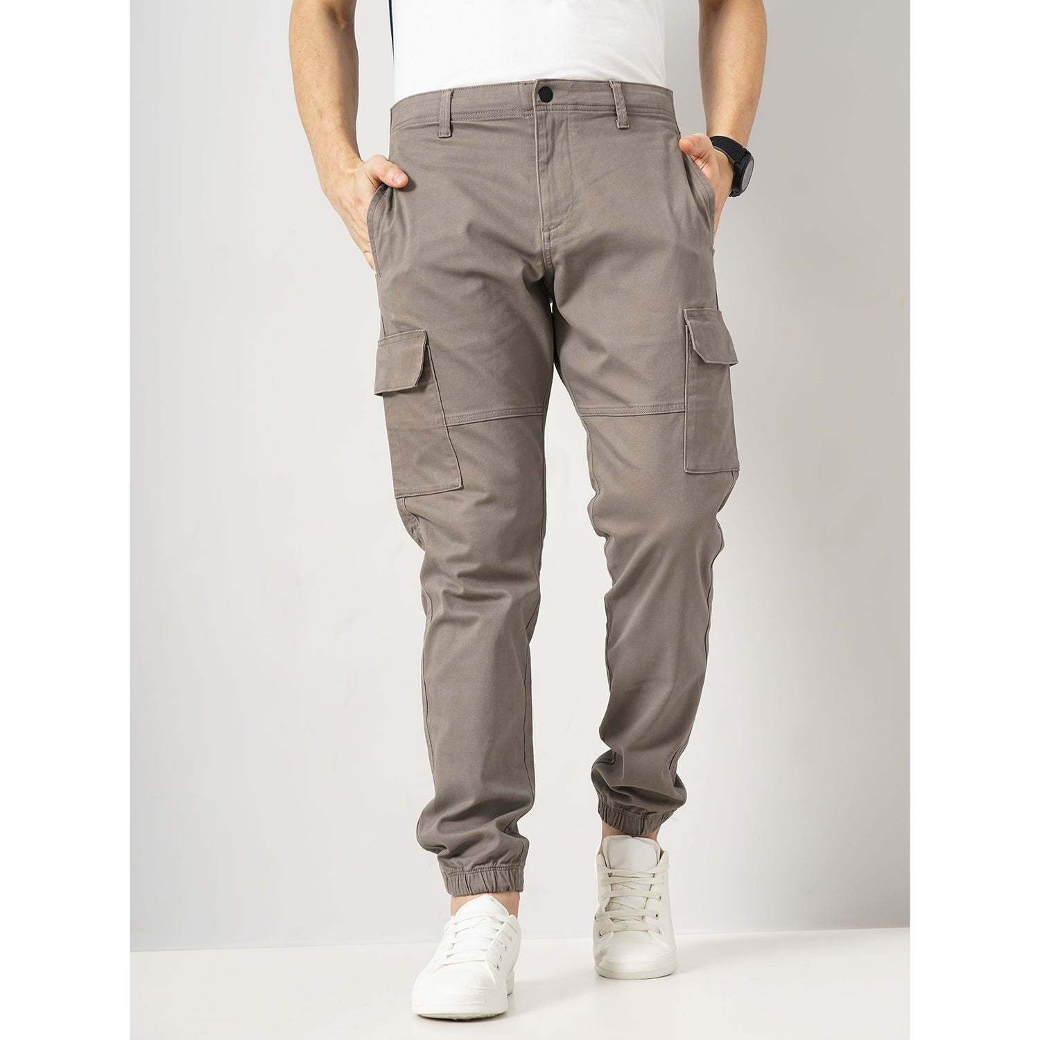 Men Beige Solid Loose Fit Cotton Trendy Cargo DOLYTE1 Celio