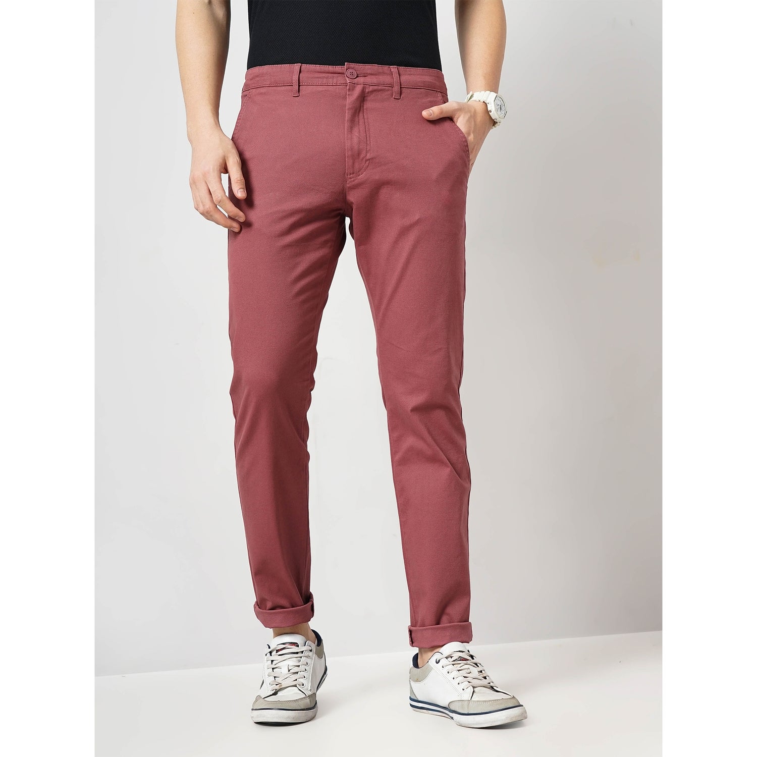 Men Maroon Solid Slim Fit Cotton Basic Chinos Casual Trousers TOCHARLES1 Celio