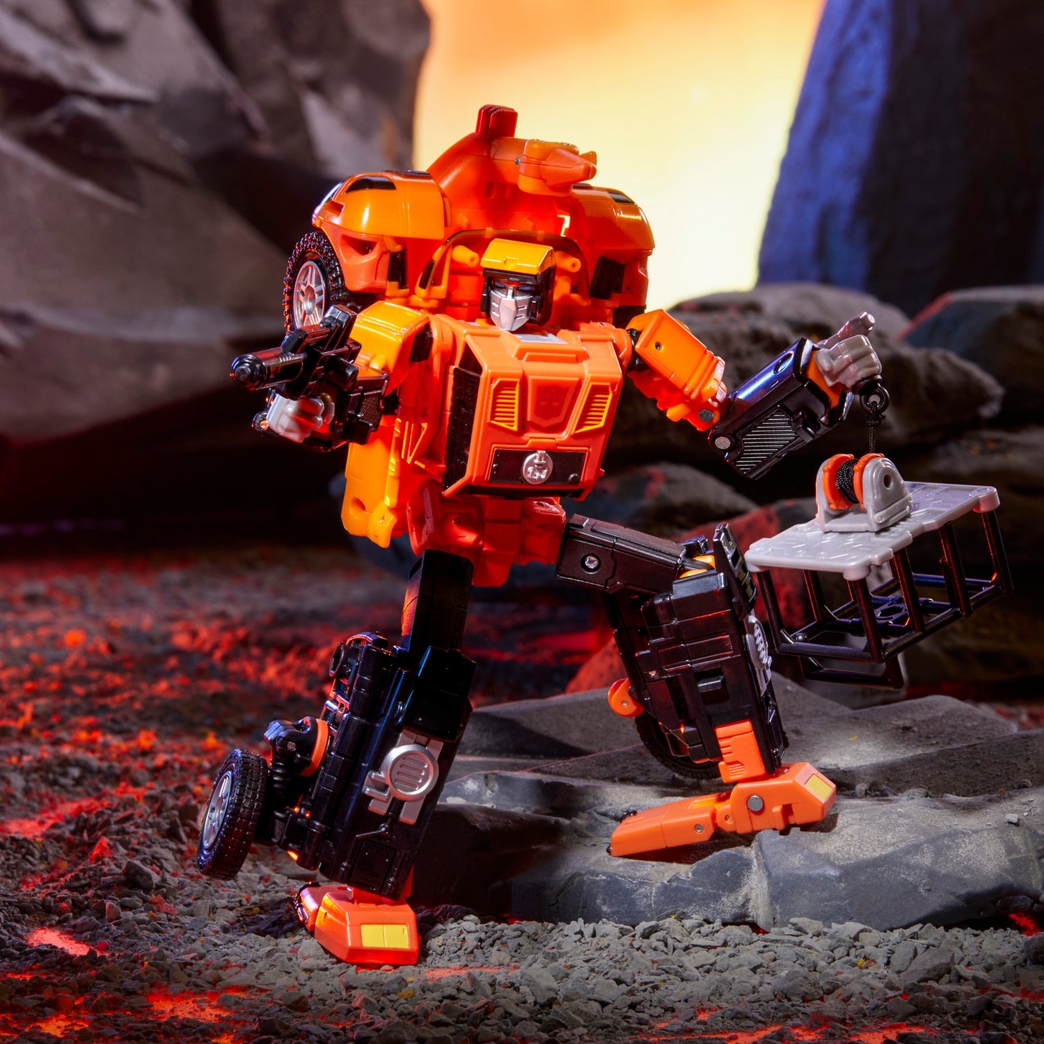 Hasbro Transformers Legacy United Leader G1 Triple Changer Sandstorm 7.5” Action Figure, 8+