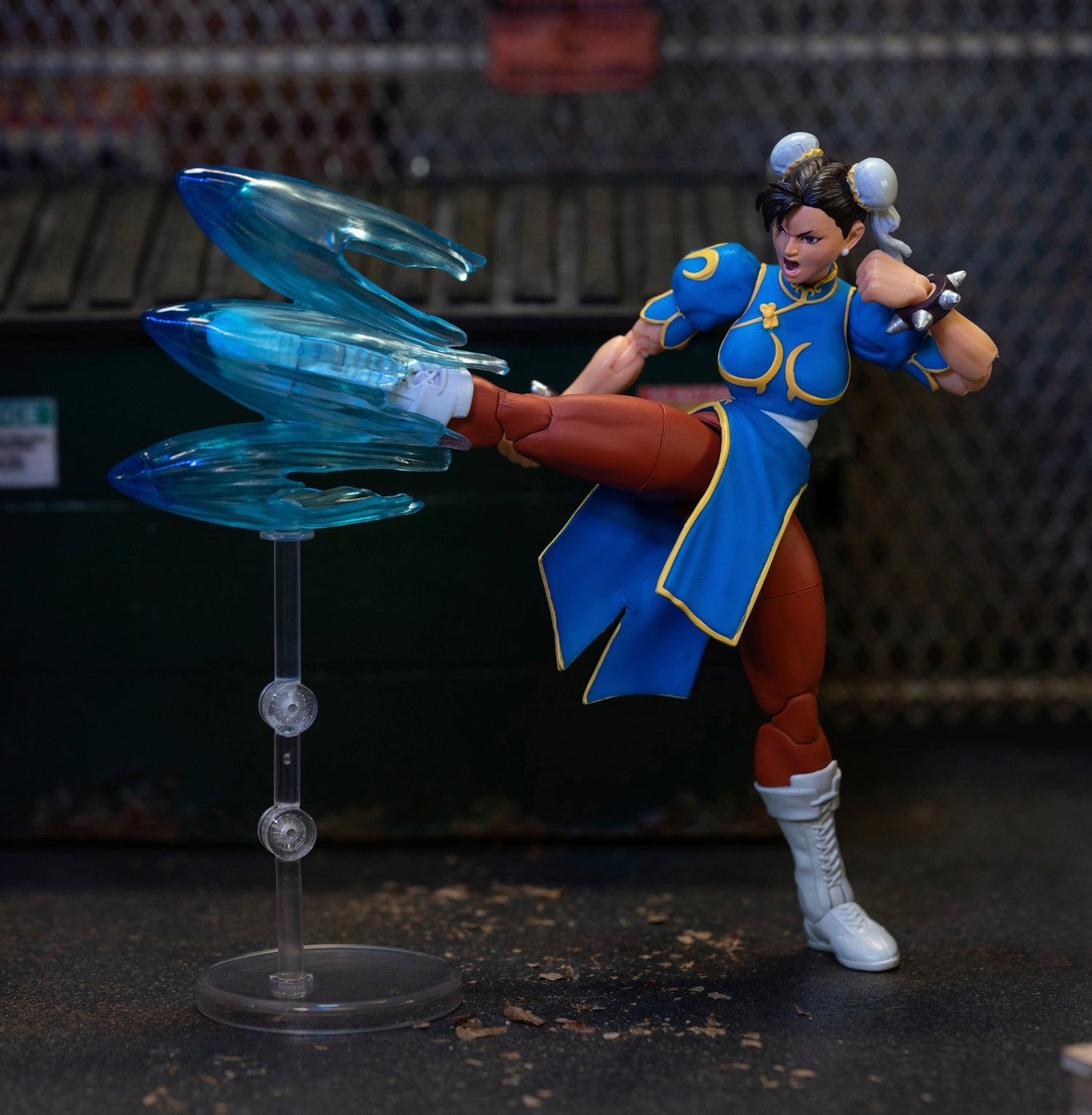 CHUN-LI STREET FIGHTER 6" DELUXE COLLECTOR FIGURE