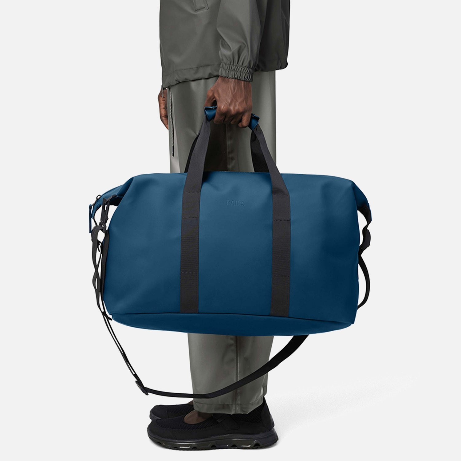 Rains Hilo Matte Shell Weekend Bag