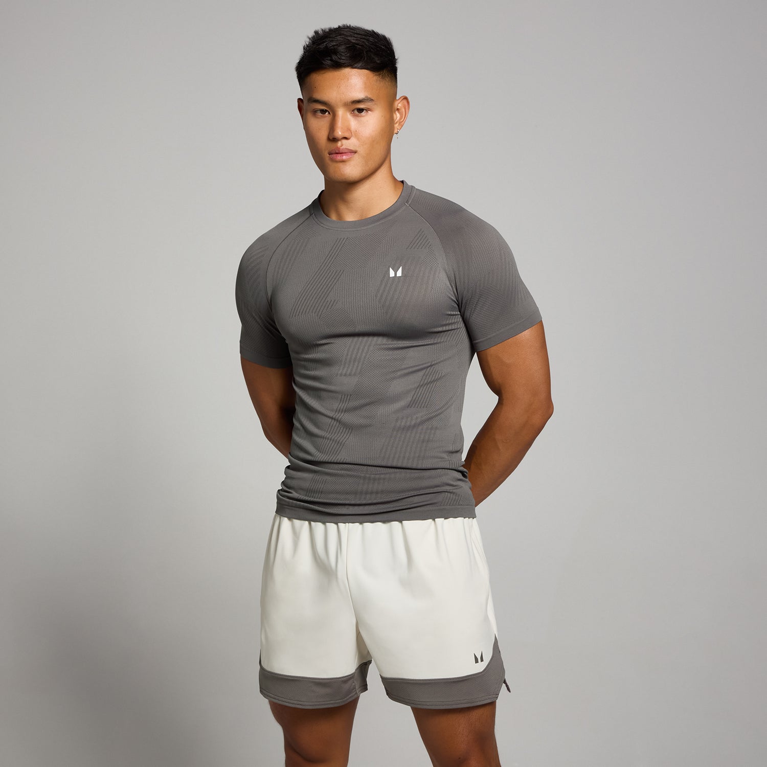 MP Men's Tempo Pillar Graphic Seamless Top - Dark Truffle  - S