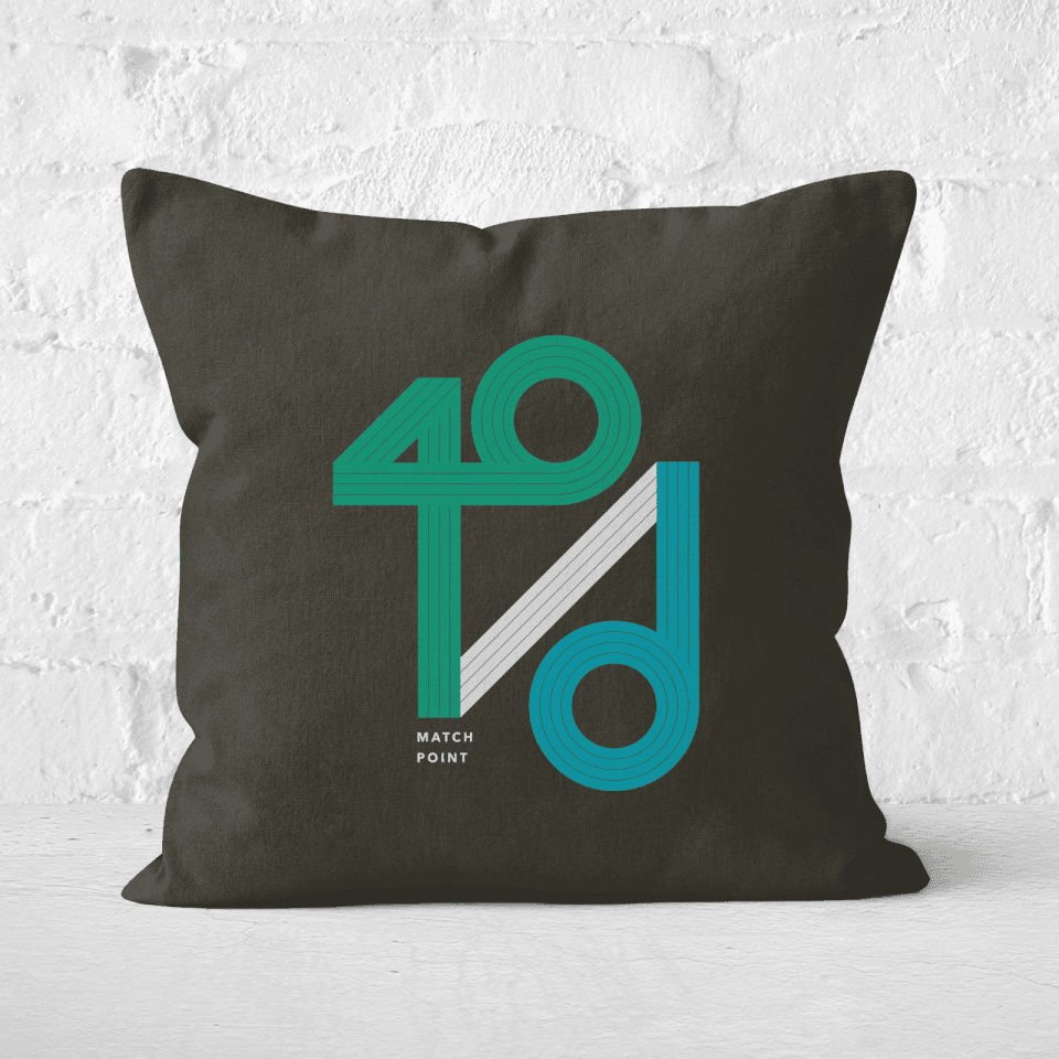 40 / D Match Point Square Cushion