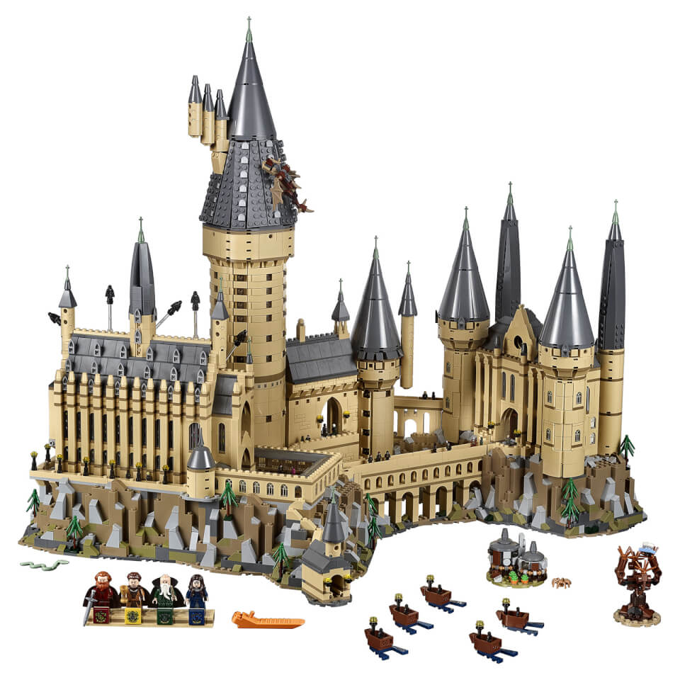 LEGO Harry Potter Hogwarts Castle Toy (71043) 0