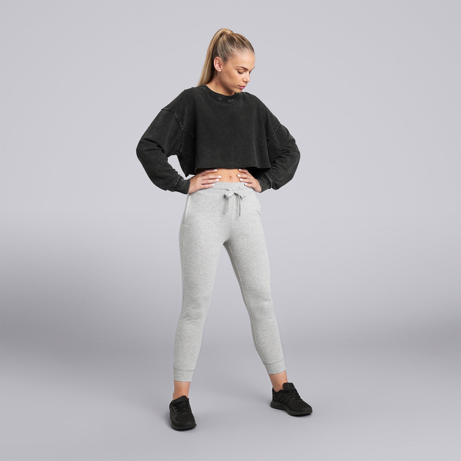 Female Mineral Washed Cropped Pullover - Black