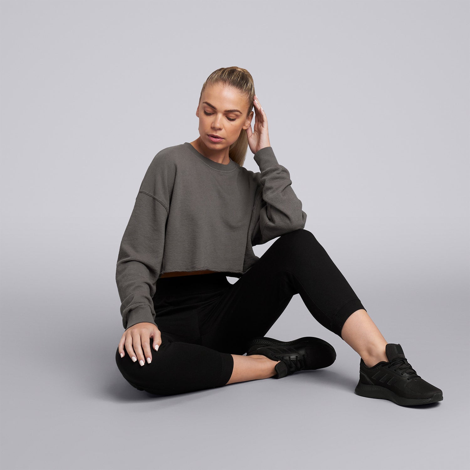 Female Mineral Washed Cropped Pullover - Gunmetal
