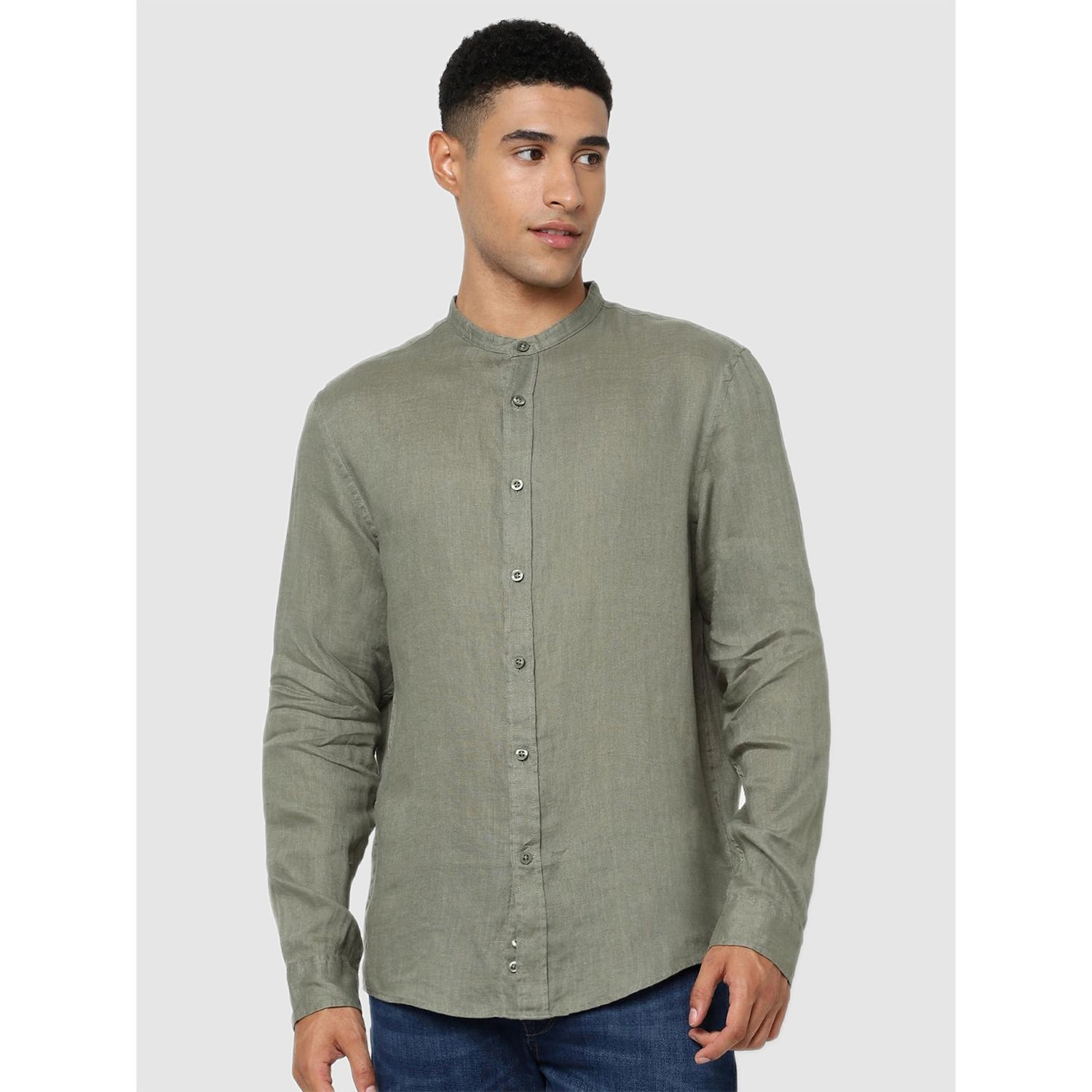 Olive Green Solid Regular Fit Classic Casual Shirt (BAMAOFLAX)