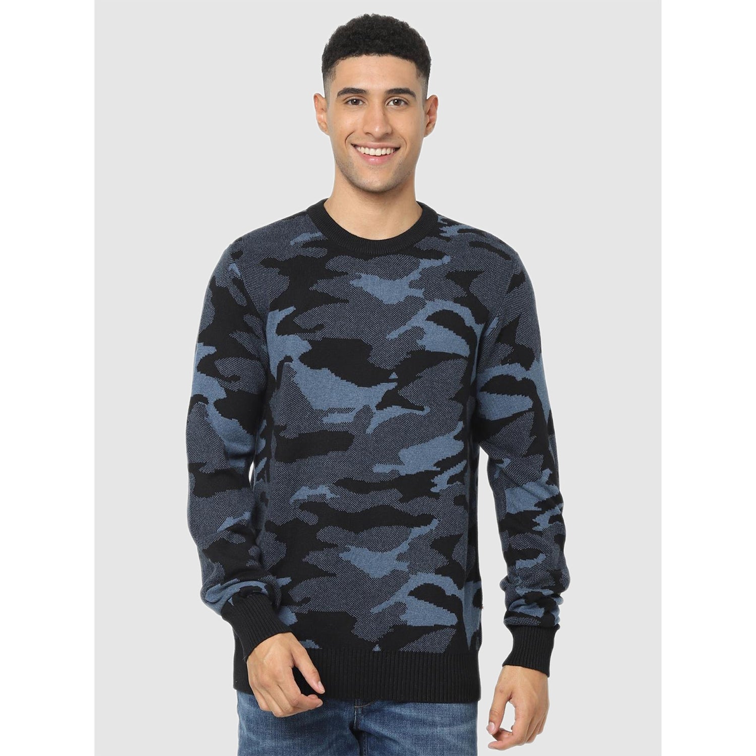 Black and Grey Printed Pullover Sweater (CECAMO)