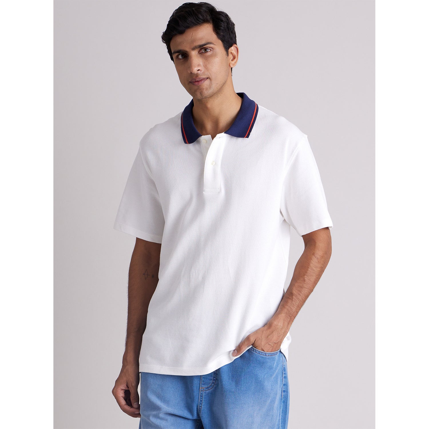 White Solid Short Sleeve Polo T-Shirt