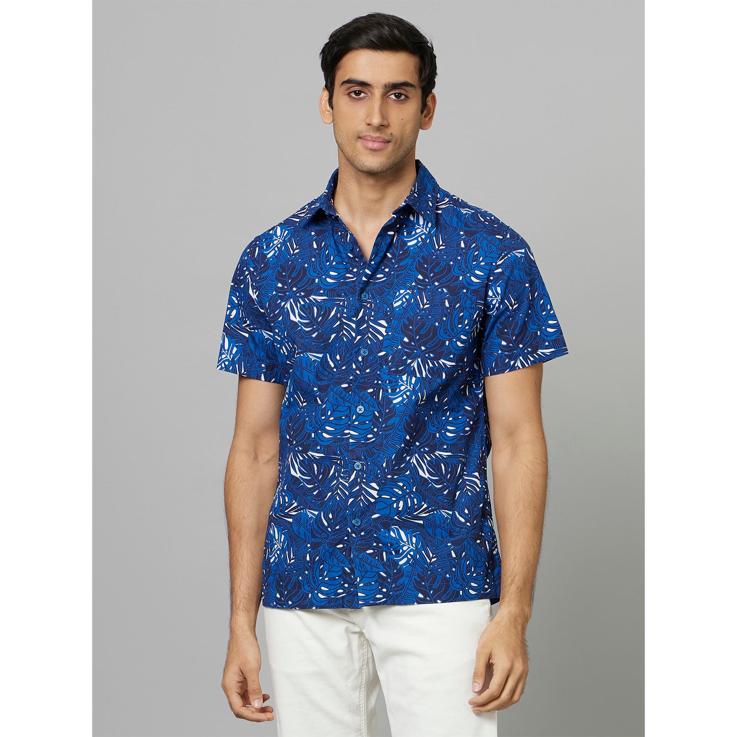 Navy Blue Spread Collar Classic Floral Printed Cotton Casual Shirt (DAPRINTI)