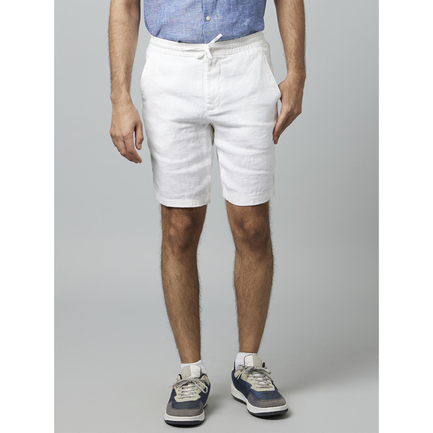 White Solid Mid-Rise Linen Shorts (DOLINUSBM)