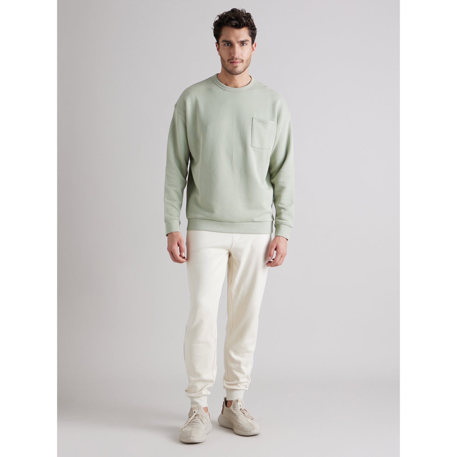 Green Solid Round Neck Cotton Sweatshirt (BESWEATBOX)
