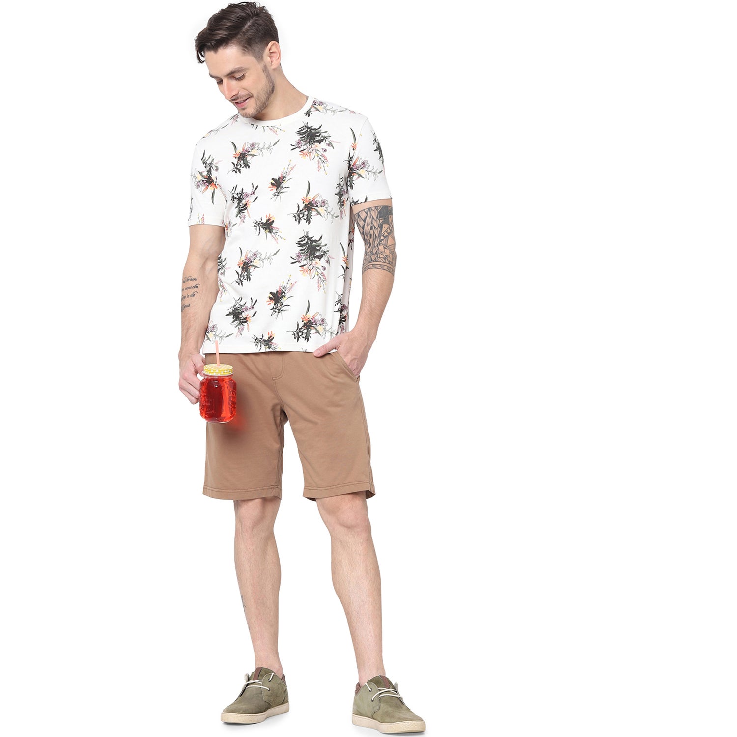 Off White Floral Printed Tropical T-shirt (IBECALURA)