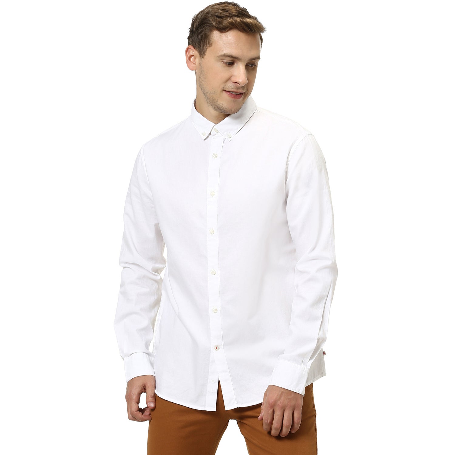 White Slim Fit Solid Casual Shirt (NAPINPOINT)